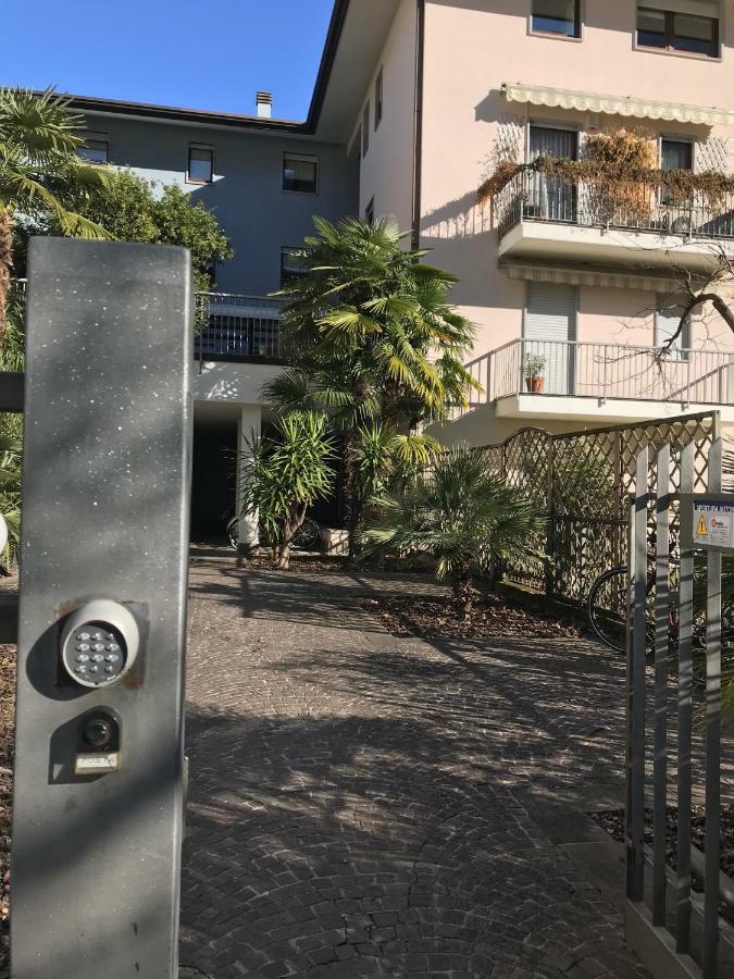 דירות ריבה דל גארדה Casa Chiara מראה חיצוני תמונה